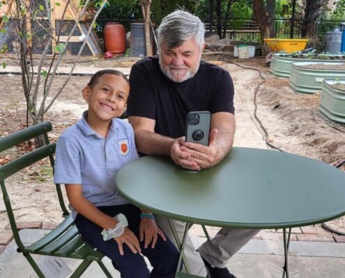 Neigborhood residents enjoying park | Project EverGreen